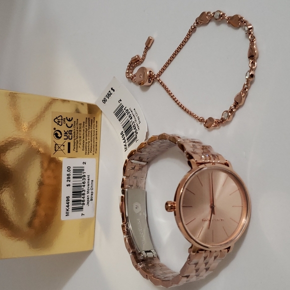 Michael Kors Ladies Pyper Watch And Bracelet Gift Set - Picture 8 of 9